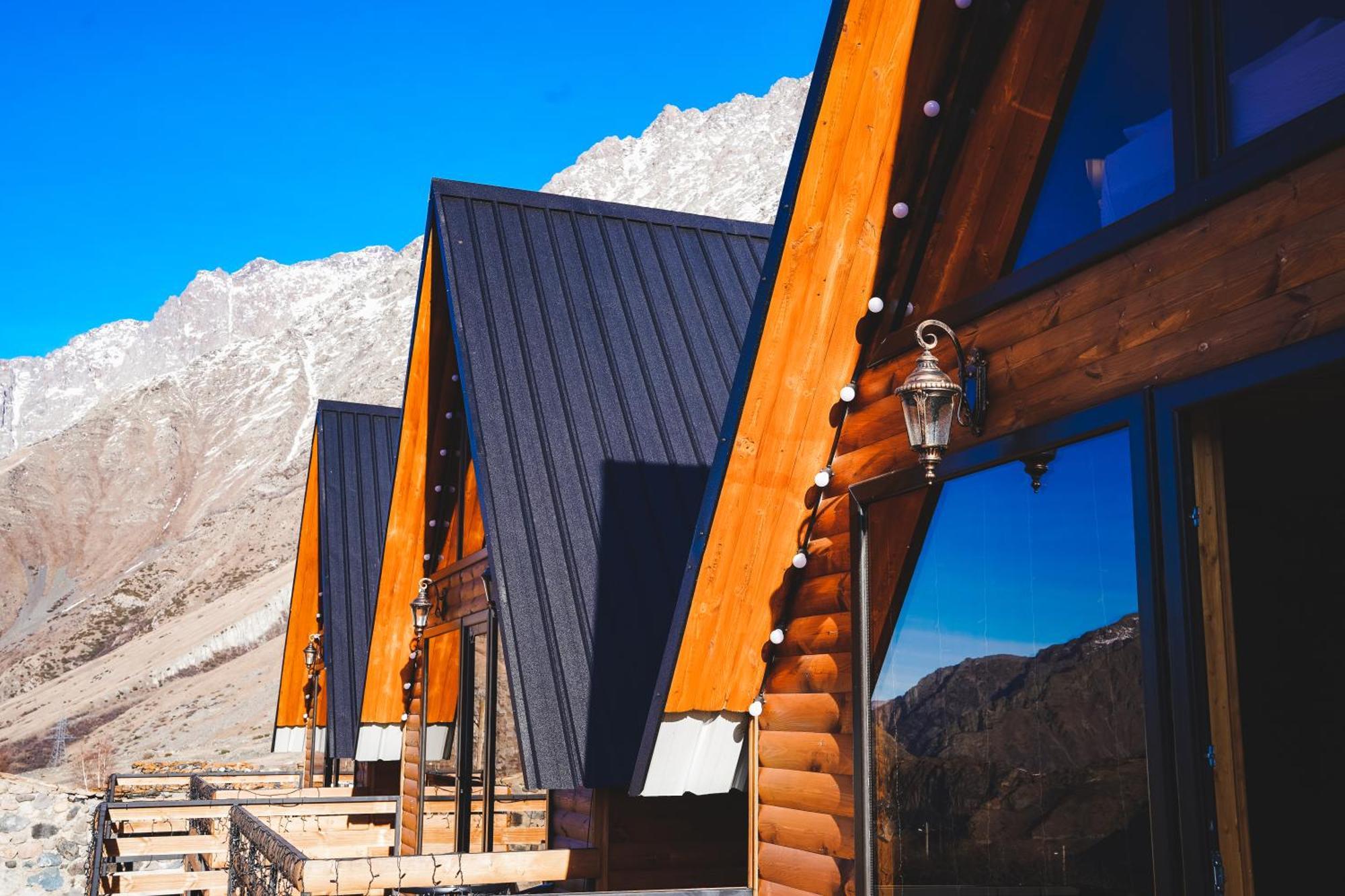 Restart Cottages In Kazbegi Екстериор снимка